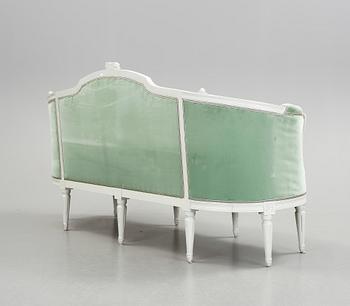 SOFFA, gustaviansk stil. 1900-tal.