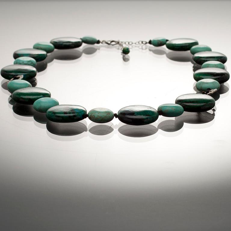 HALSBAND, gröna och turkosfärgade stenar. Nyproduktion.