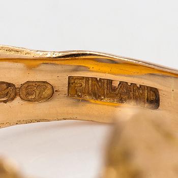 Björn Weckström, a 14K gold ring with a cultured pearl for Lapponia 1971.