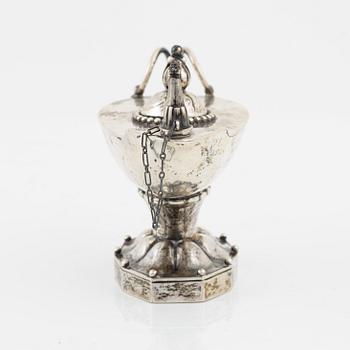 Georg Jensen, bordständare / oljelampa, design nr 12, Köpenhamn, 1915-27, 830/1000 silver.