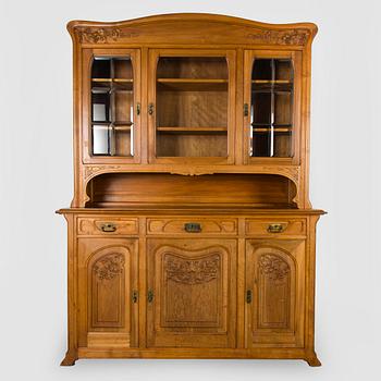 Vitrinskåp, tidigt 1900-tal.