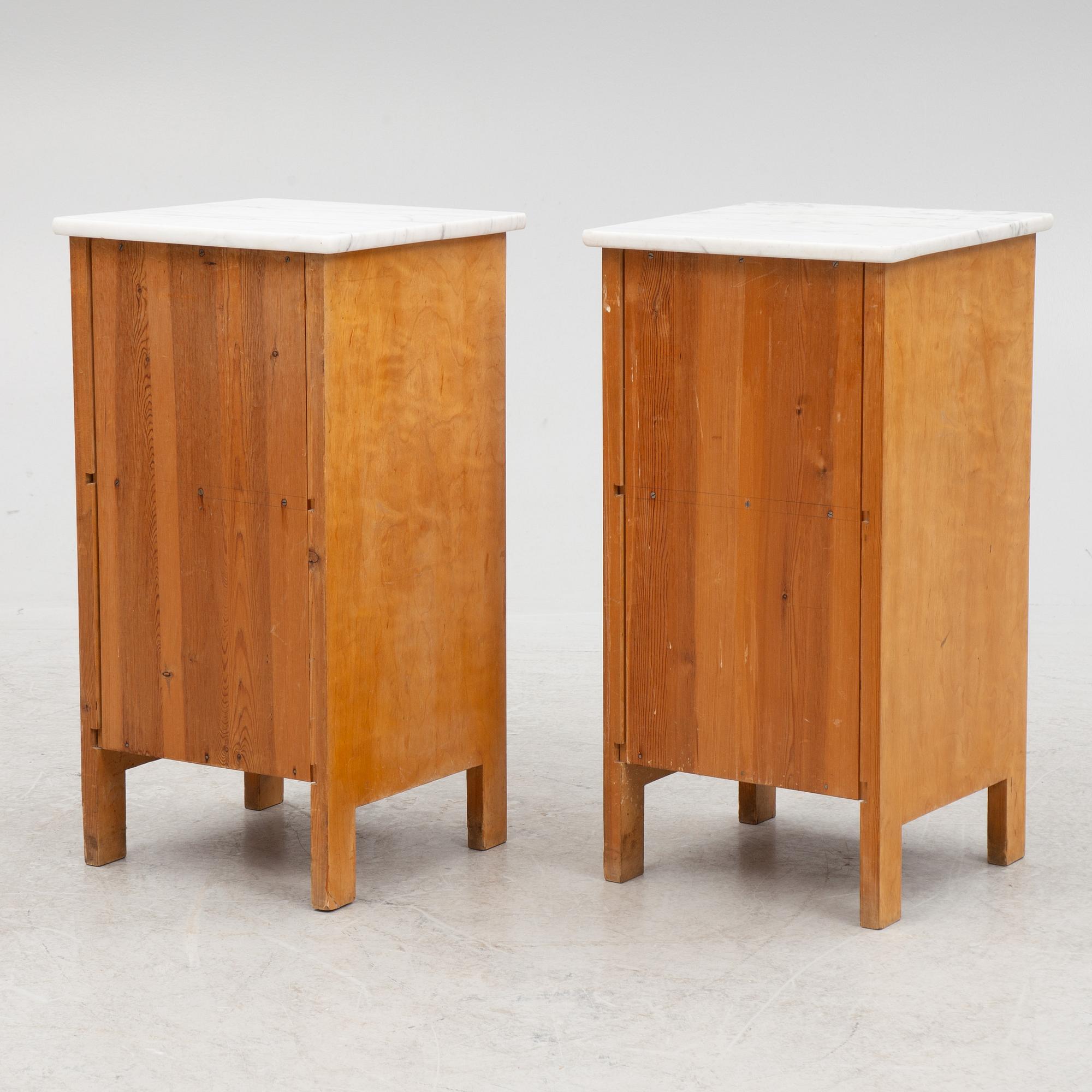 A pair of bedside tables, 1910's/20's.