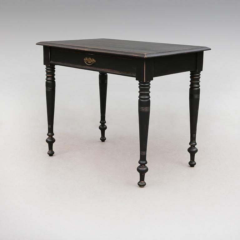 SKRIVBORD, omkring år 1900.