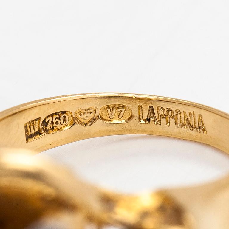 Björn Weckström, Ring, 18K guld med åttkantslipade diamanter tot ca 0.06 ct enligt gravyr. Lapponia 1974.