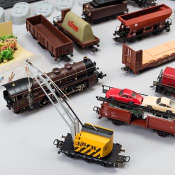 MÄRKLINBANA MED MÄRKLINTÅG, 152 delar, bland annat tågset Märklin, 1900-talets andra hälft.