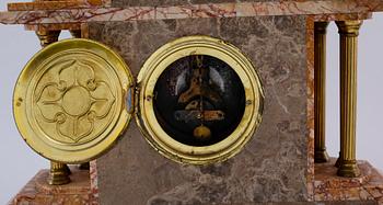 KLOCKGARNITYR, 3 delar, 1900-talets början.