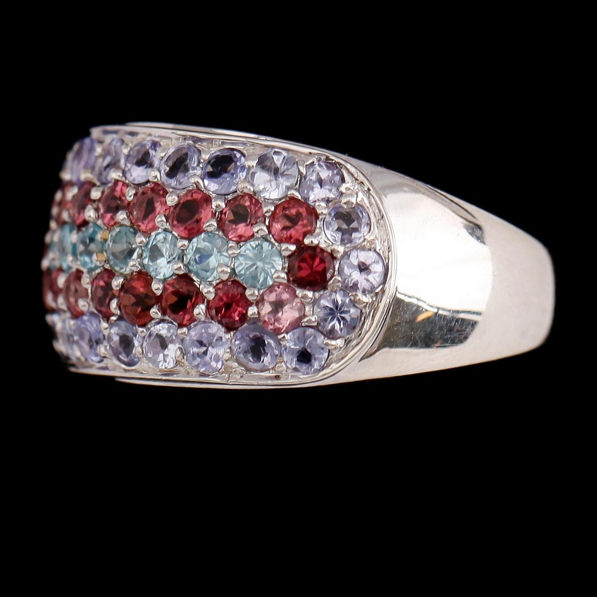 RING, sterlingsilver, tanzaniter, blå topaser, granater, rodoliter.