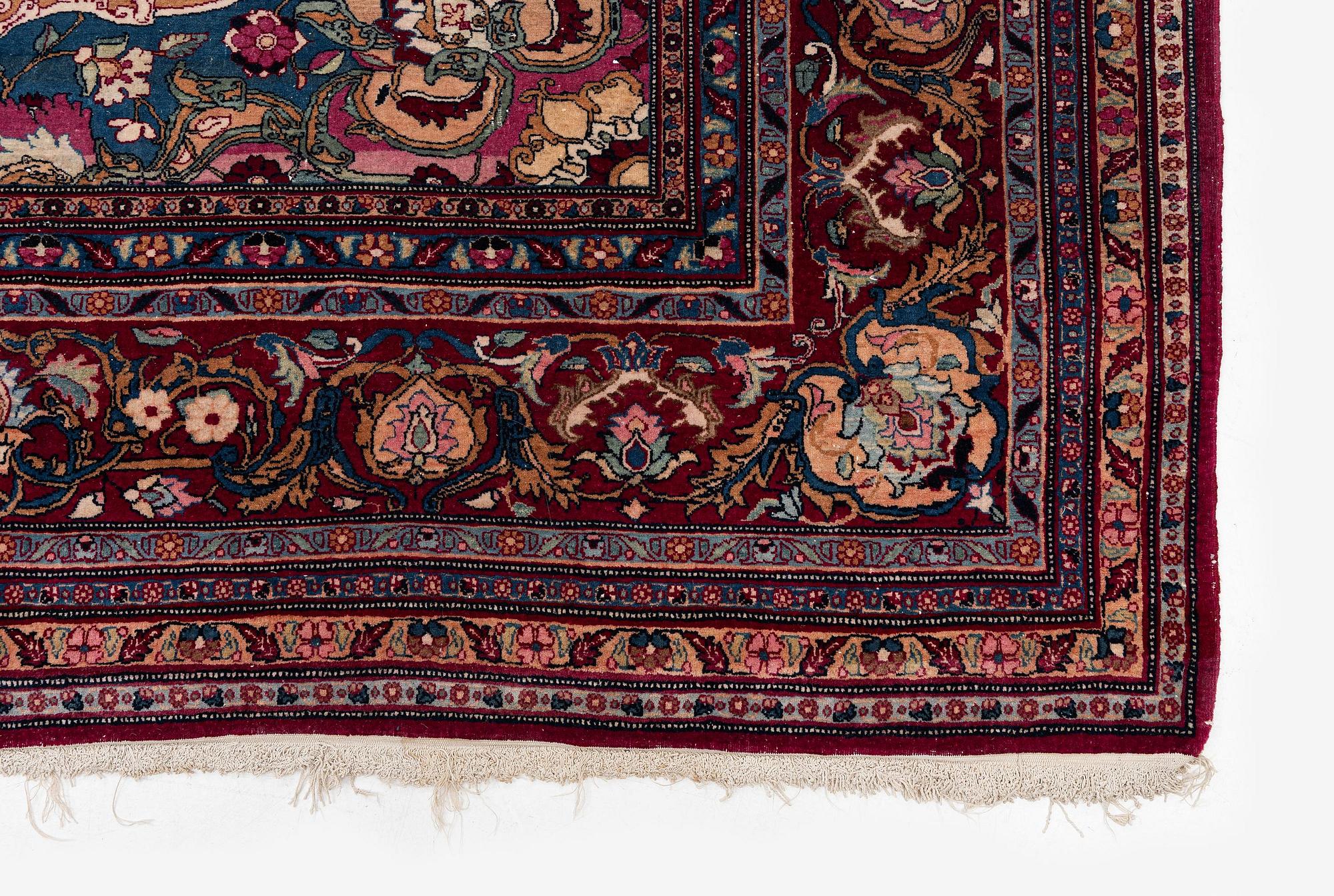 Matta, antik Teheran, norra Persien, ca 363 x 268 cm.