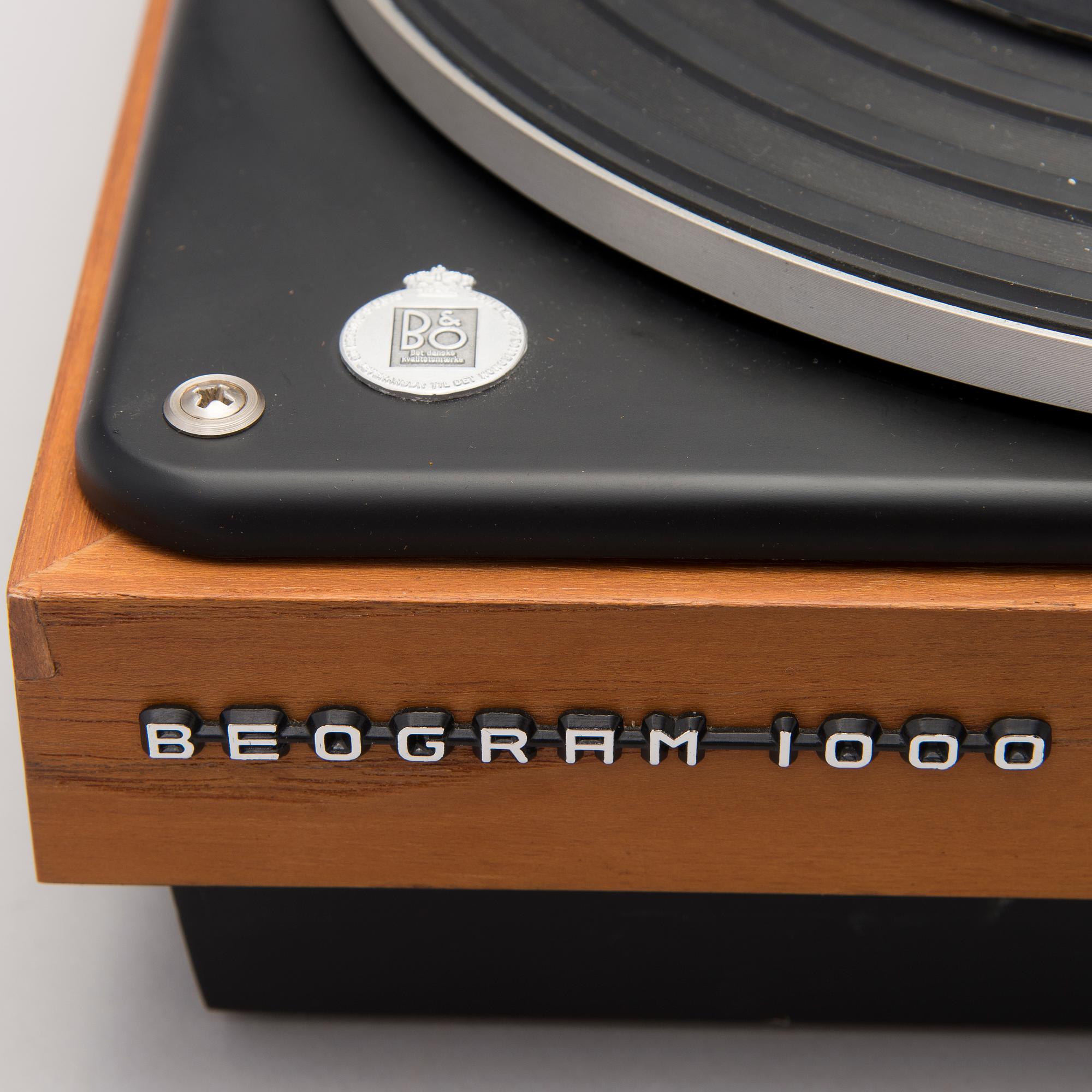 STEREO TURNTABLE, BEOGRAM 1000, Bang & Olufsen, design by Jacob Jensen; the tonearm and pickup by Erik Rørbæ Madsen.