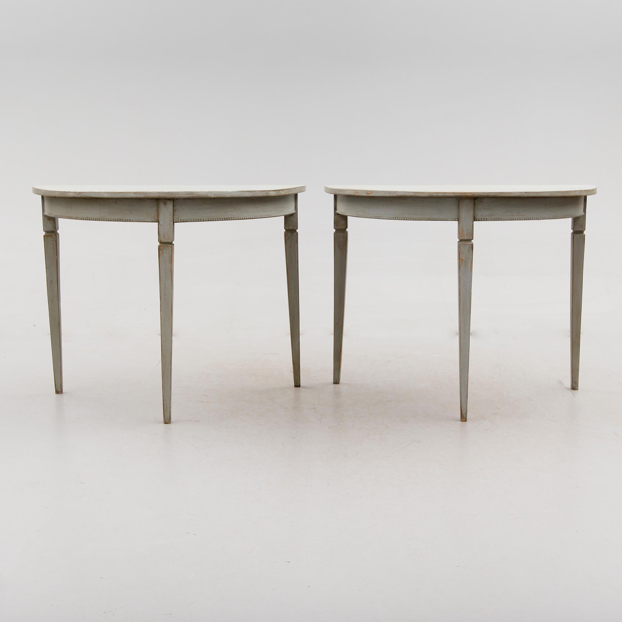VÄGGBORD, 1 par, 1800-talets mitt.