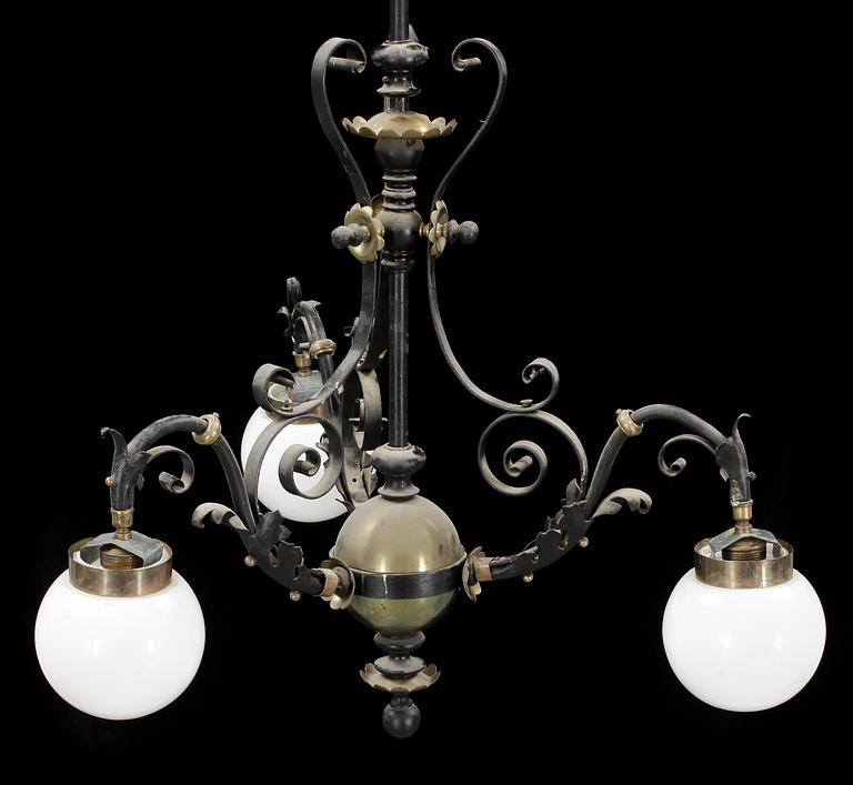 TAKLAMPA, omkring sekelskiftet 1800/1900. Höjd 80 cm.