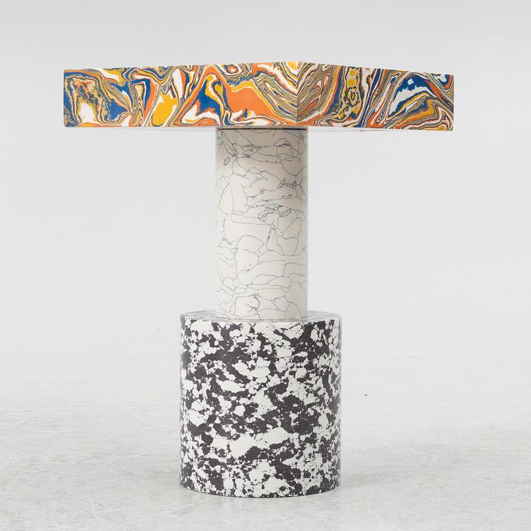 Tom Dixon, sidobord, "Swirl Table".