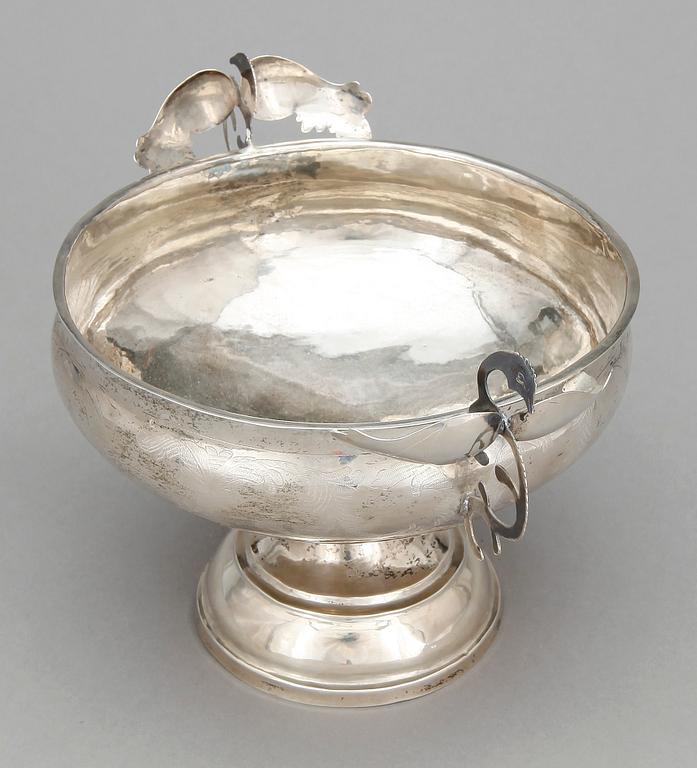 BRÄNNVINSSKÅL, silver, Christoffer Nordin, verksam 1819-1858 i Hudiksvall. Vikt ca 171 gram.