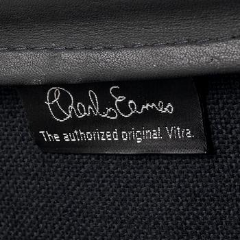 Charles & Ray Eames, "Soft Pad Chair EA 208", Vitra.