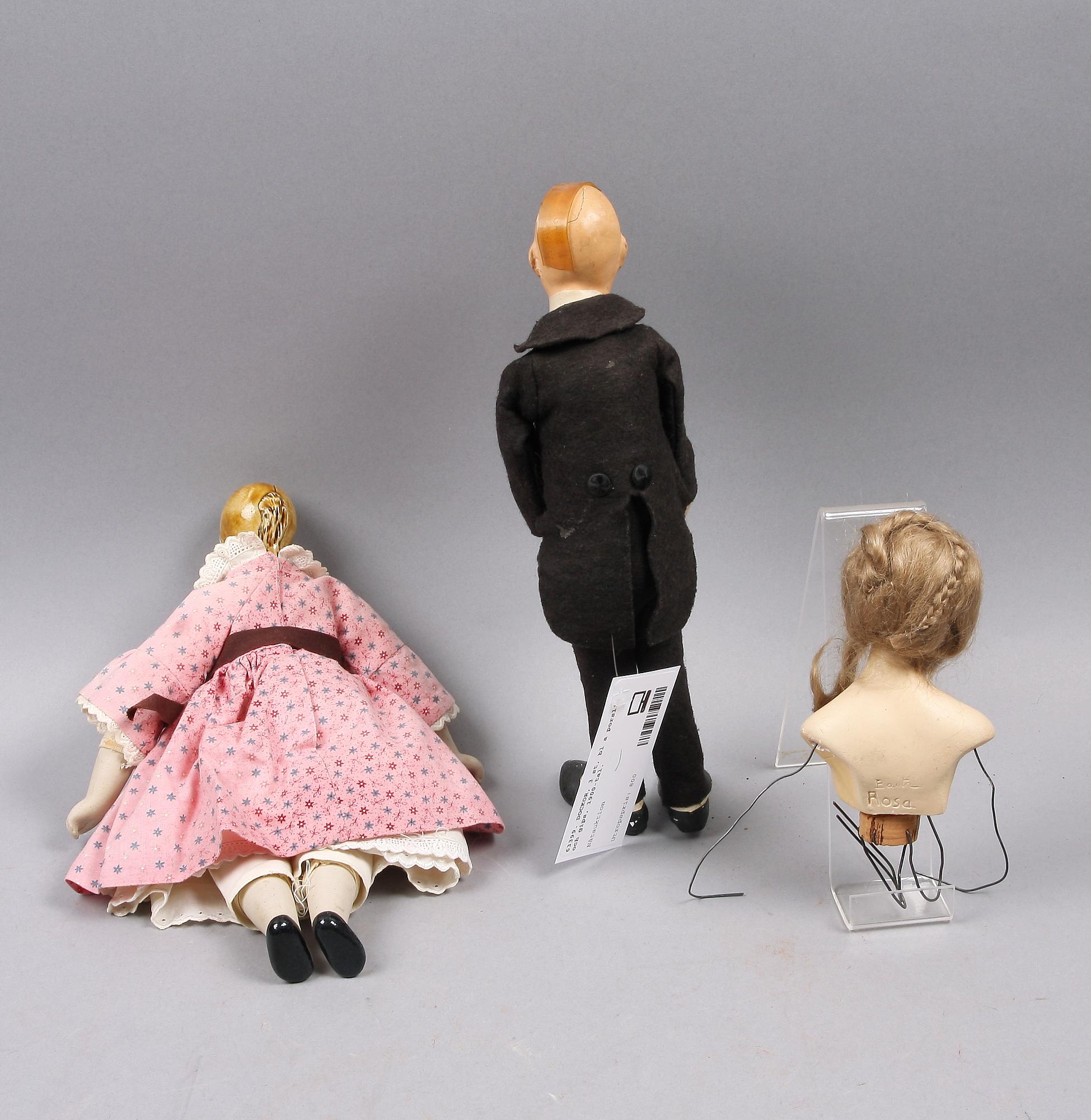 DOCKOR, 3 st, bl a porslin och gips, 1900-tal.