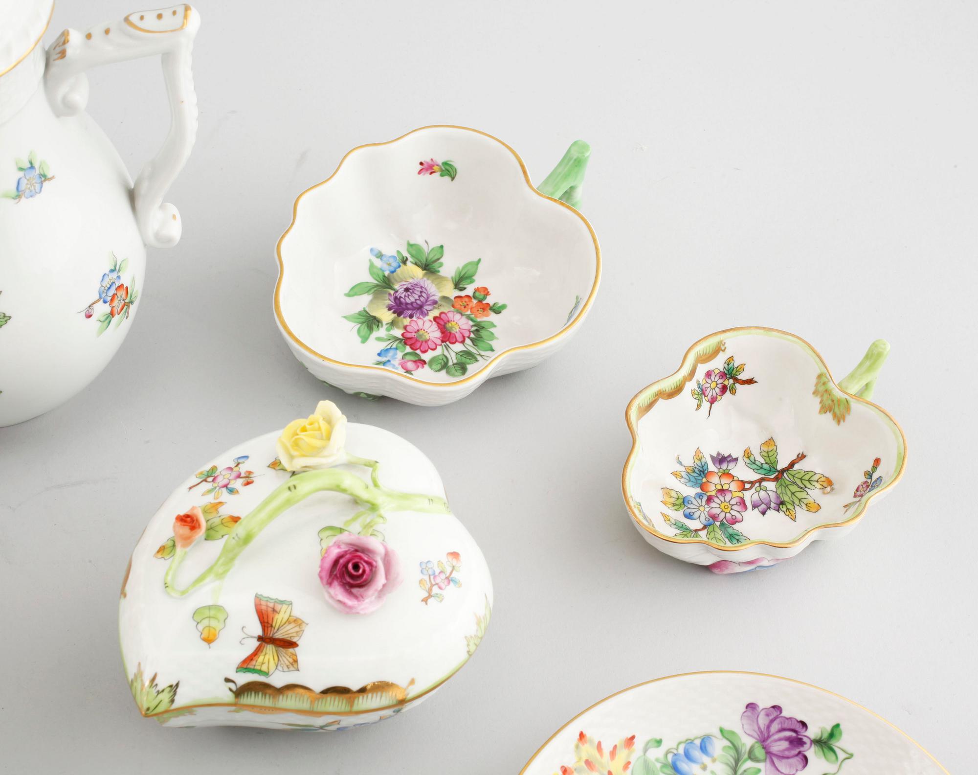 29 Herend porcelain items from the second half of the 20th century.