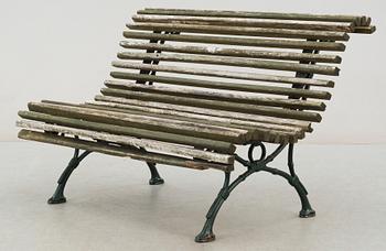 PARKBÄNK, gjutjärn och trä, sekelskifte 1800/1900.