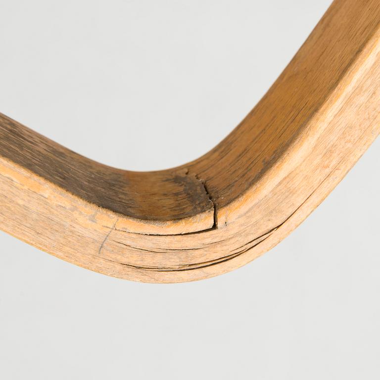 Alvar Aalto, A 1930s '75' table for O.Y. Huonekalu-ja Rakennustyötehdas A.B, Finland.