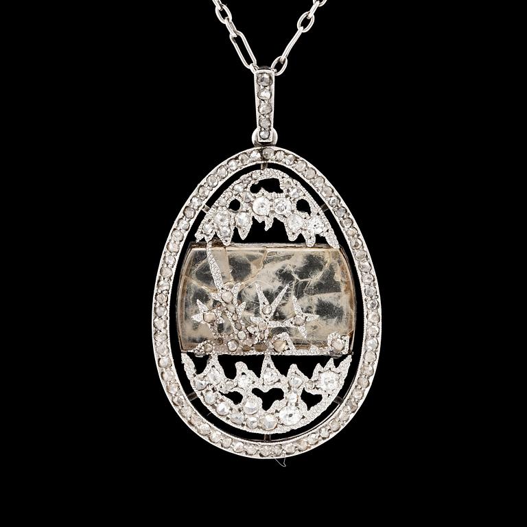Fabergé hänge med kedja, design Alma Pihl.