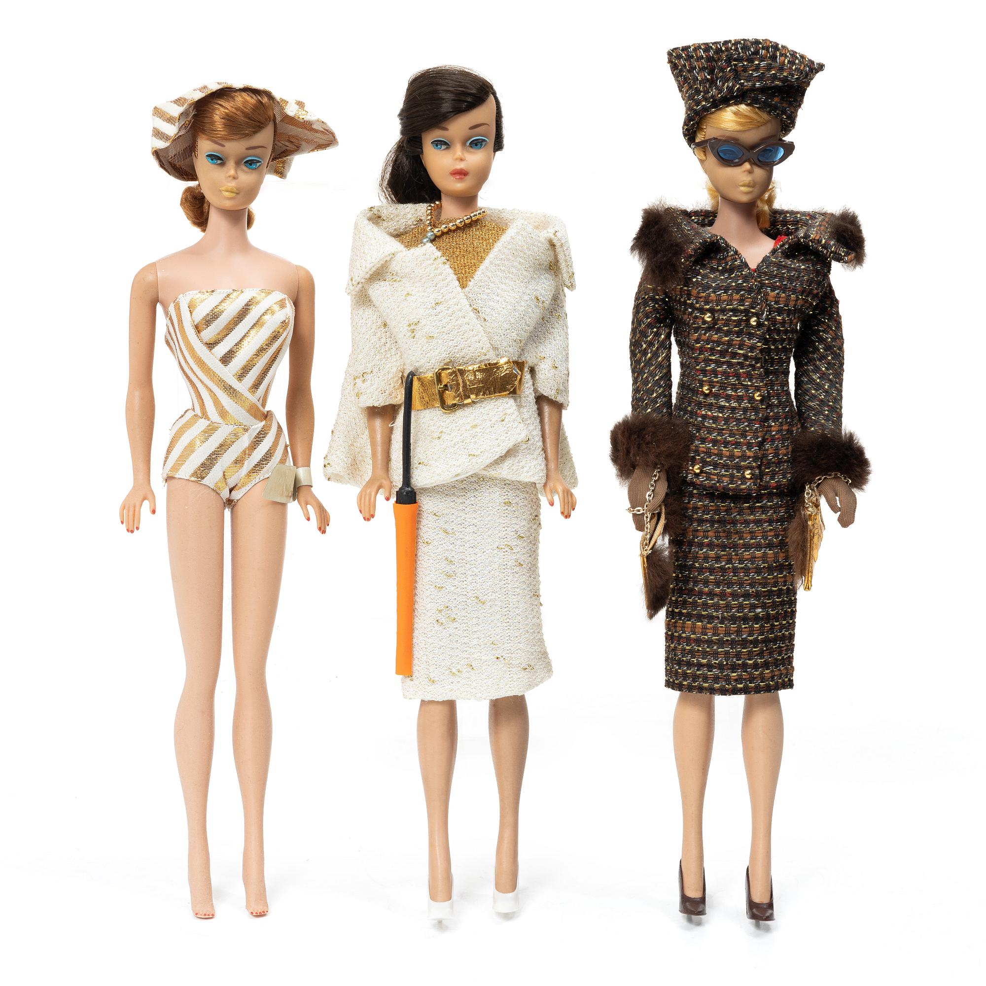 Barbiedockor, 3 st, samt kläder och accessoarer, Mattel, 1960-tal.