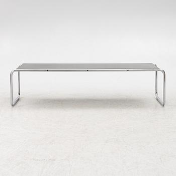 Marcel Breuer, soffbord, "Laccio table", Knoll.