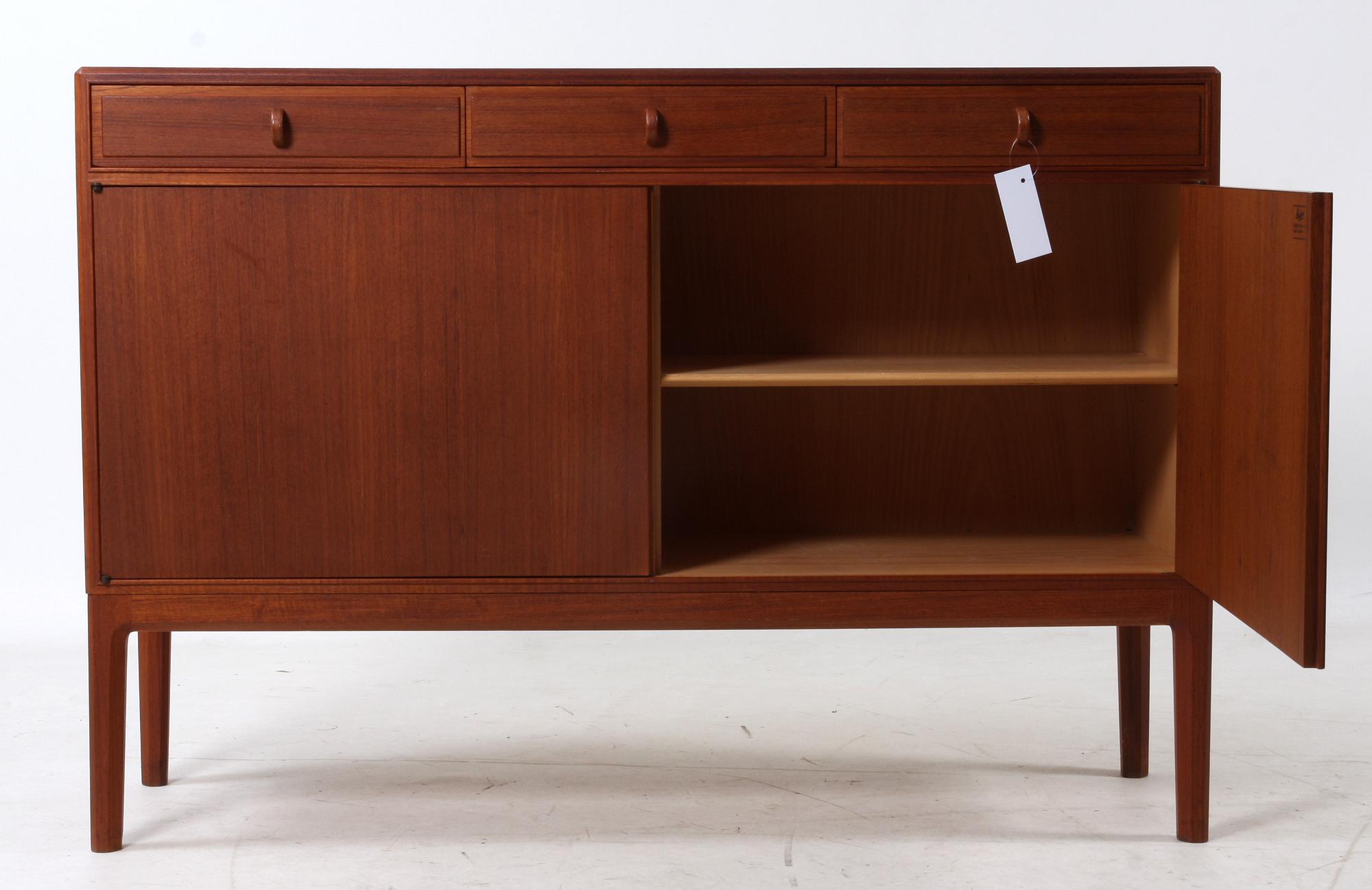 SIDEBOARD, Bertil Fridhagen, Bodafors.