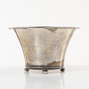 A bowl, silver, GAB, Stockholm, 1929.