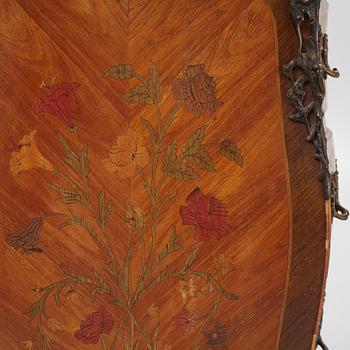 A Louis XV-style marquetry commode, first part of the 20th century.