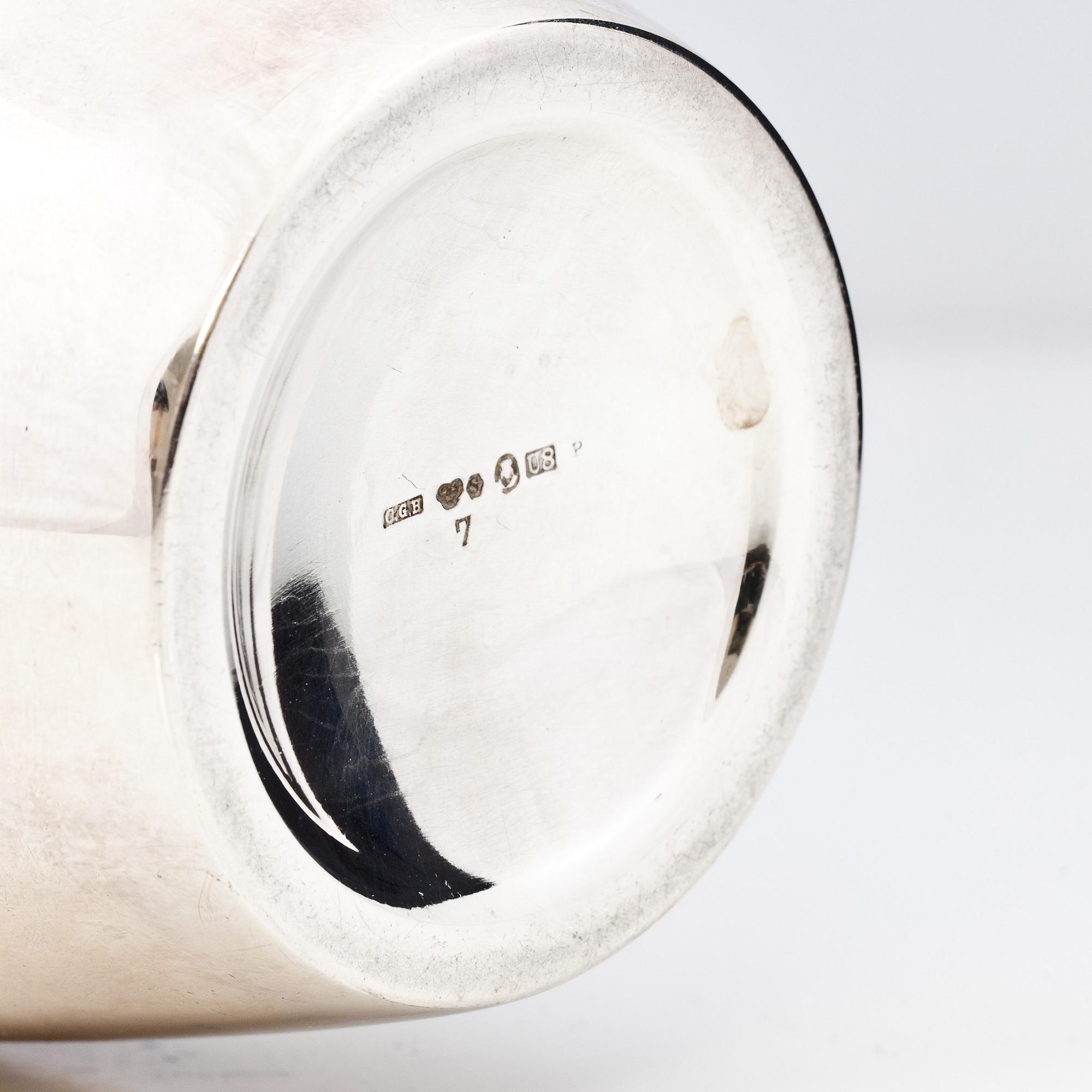 SHAKER, silver, C G Hallberg, Stockholm 1946. Vikt c:a 360 g.
