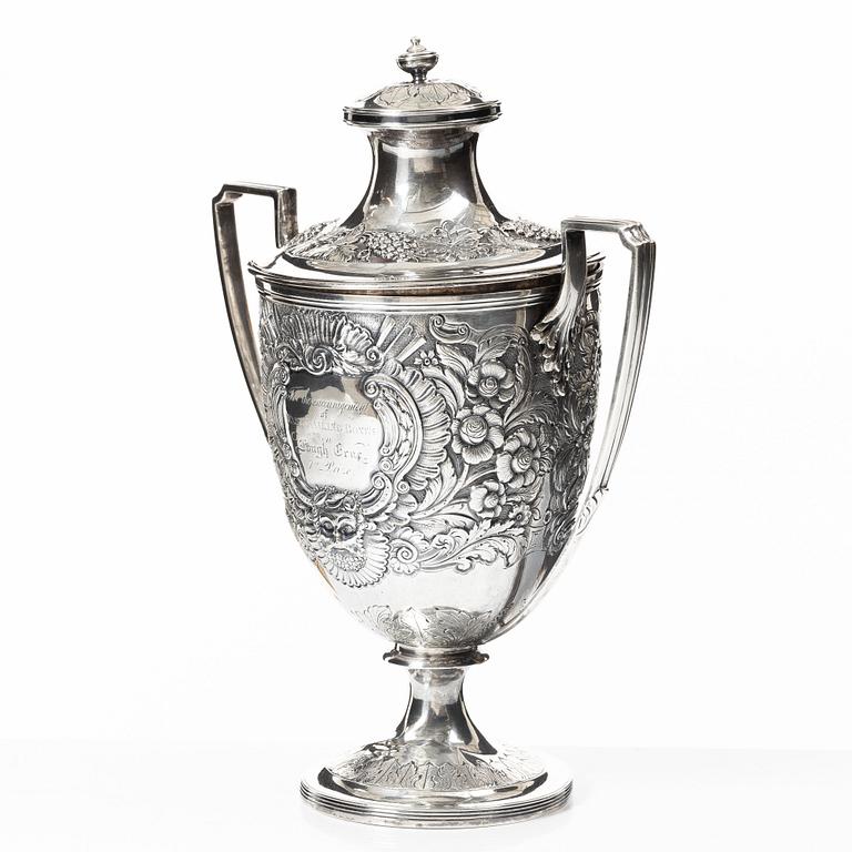Rebecca Eames & Edward Barnard, a silver cup with lid, London, 1808.
