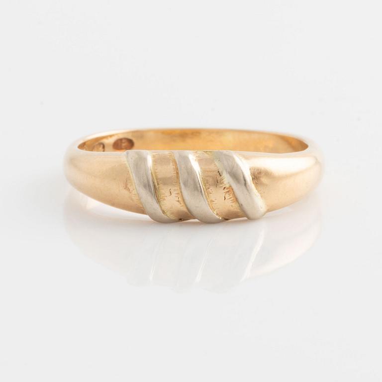 Ring 18K two-tone gold.