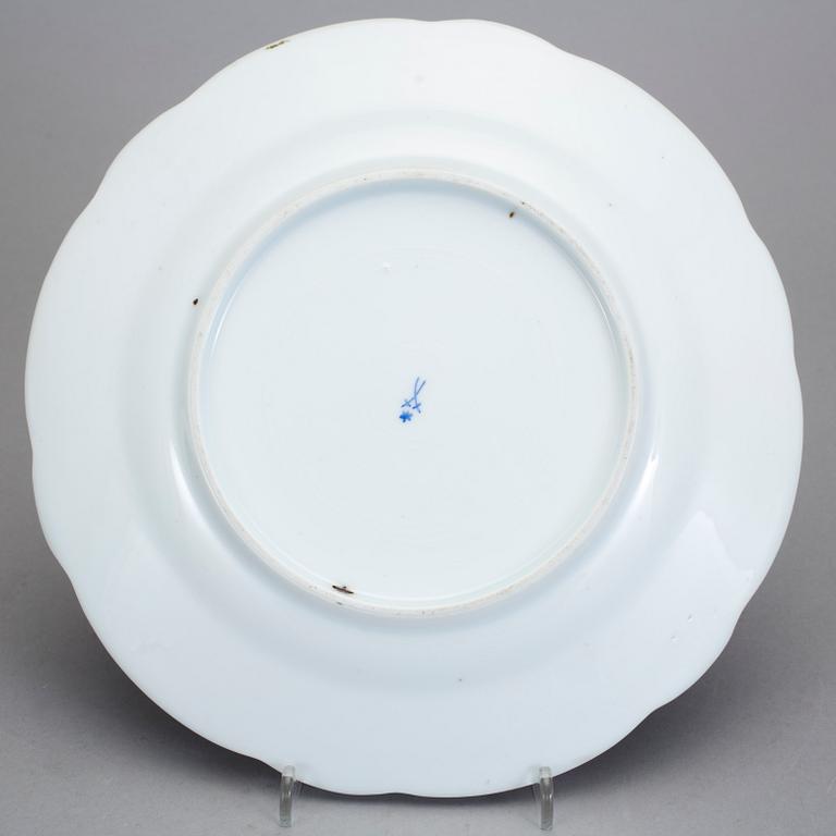 TALLRIK, porslin, Meissenliknande märke, omkring 1900.