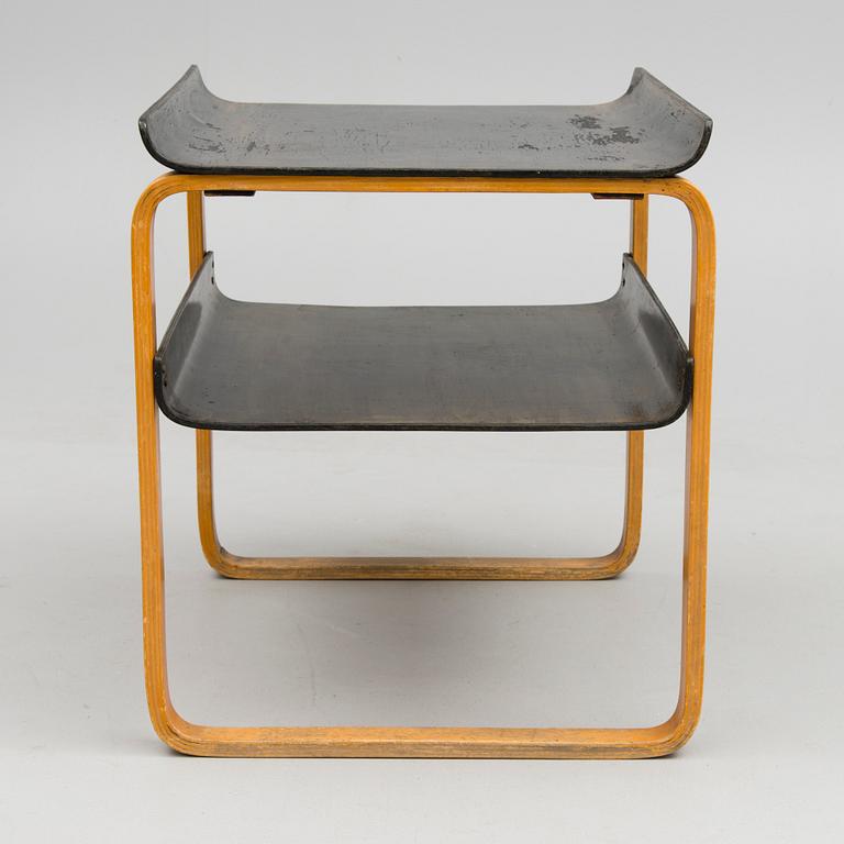 Alvar Aalto, A 1930s '75' table for O.Y. Huonekalu-ja Rakennustyötehdas A.B, Finland.