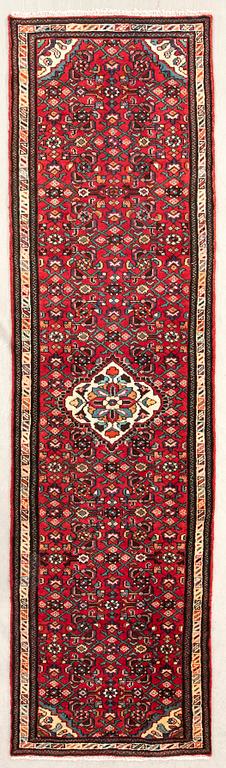 Carpet Oriental semi-antique gallery approx. 320x88 cm.