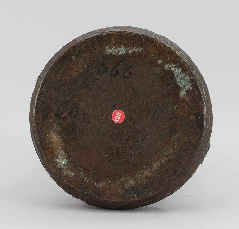 A G Backlund & Hugo Elmqvist art nouveau patinated bronze vase, AB Hugo Elmqvist, Stockholm.