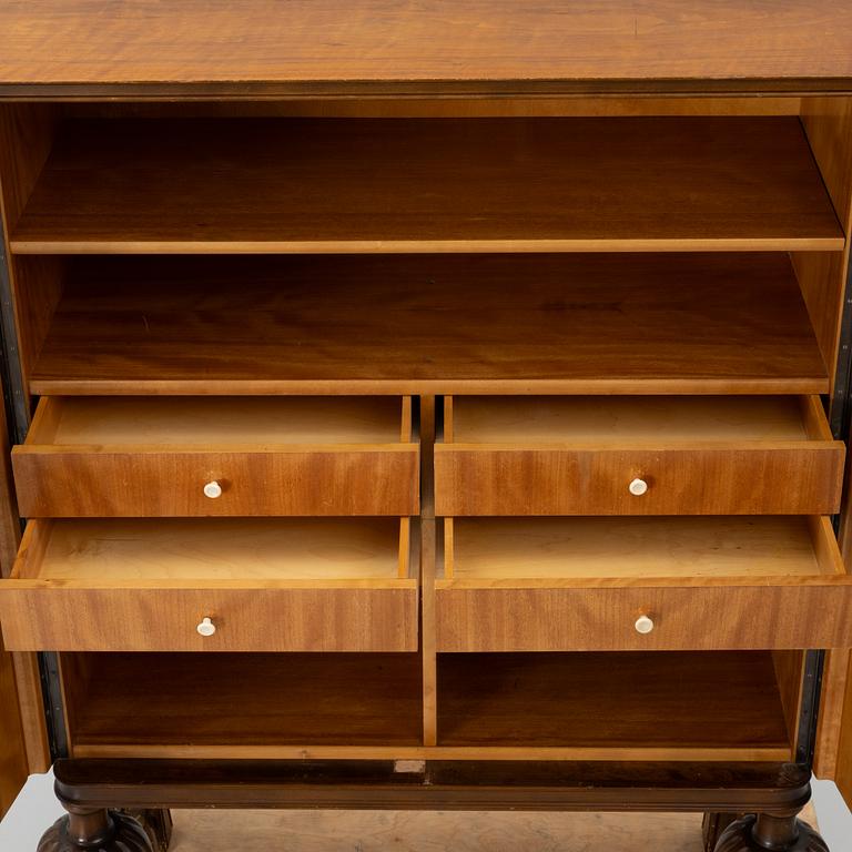 Cabinet, Swedish Modern, 1930s/40s.