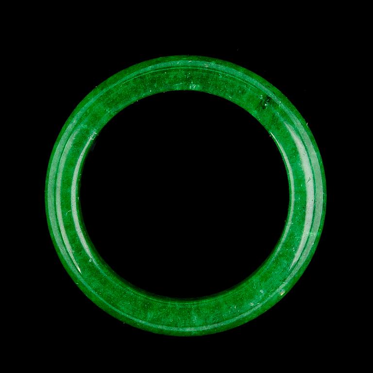 RING, grön jade.