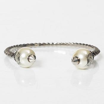 Gucci, bracelet, "Feline series".