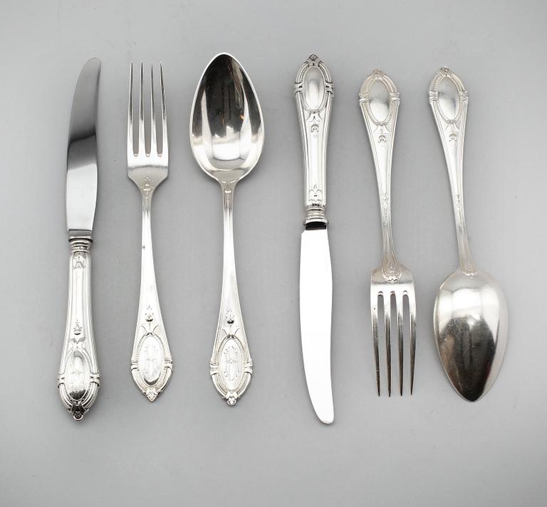 BESTICK, 16 delar, silver, CG Hallberg, Stockholm 1895. Total vikt med stålblad ca 1360 gram.