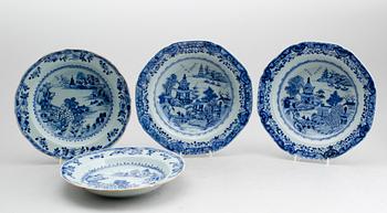 TALLRIKAR, 4 st (2+2), porslin, Kina, Qianlong 1736-1795.