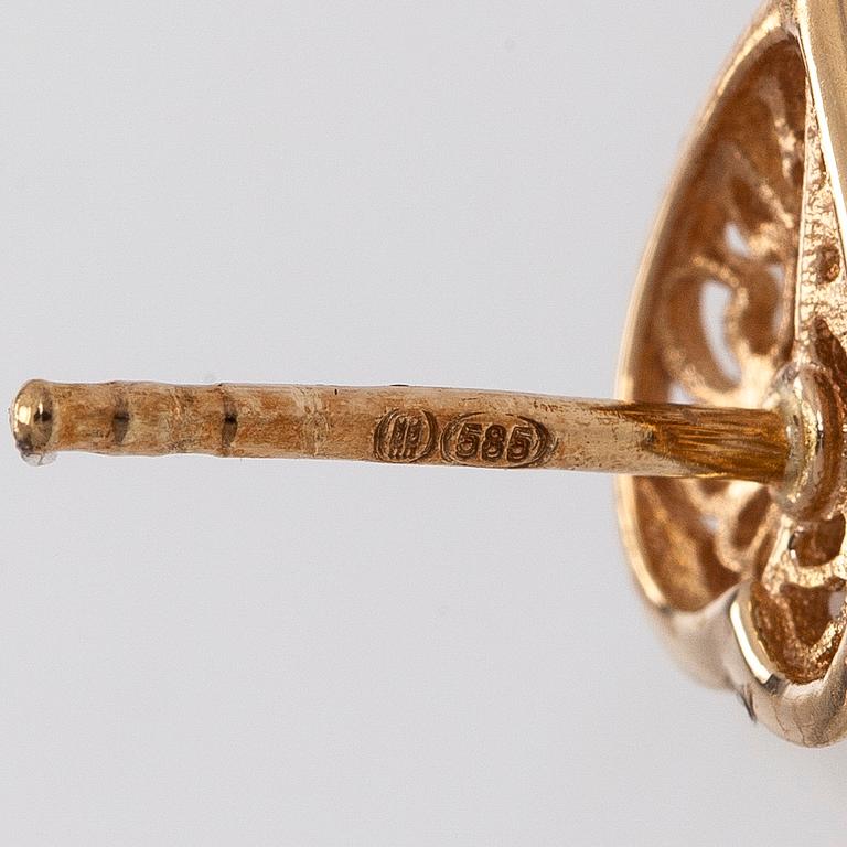 Kalevala Koru, earrings, 14K gold.