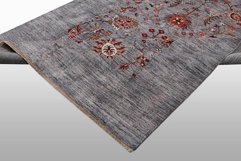 A carpet, Ziegler Ariana, ca 294 x 208 cm.