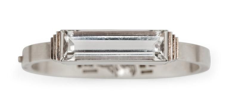 A Wiwen Nilsson sterling and rock crystal bangle, Lund 1946.