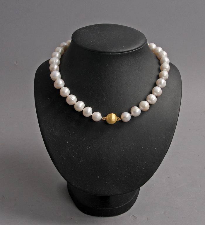 COLLIER, kinesiska sötvattenspärlor.