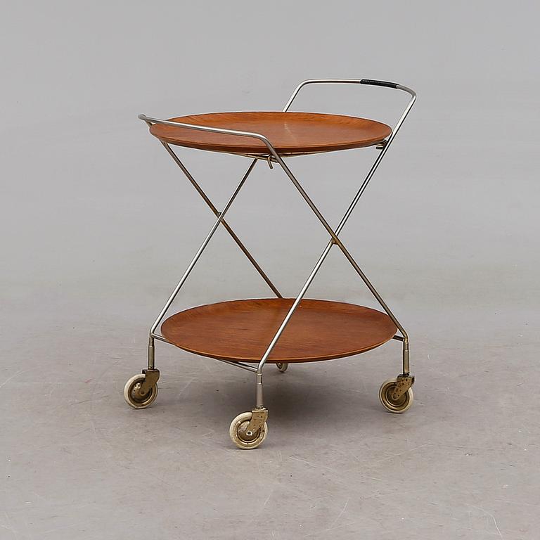 SERVERINGSVAGN, 1900-talets mitt.