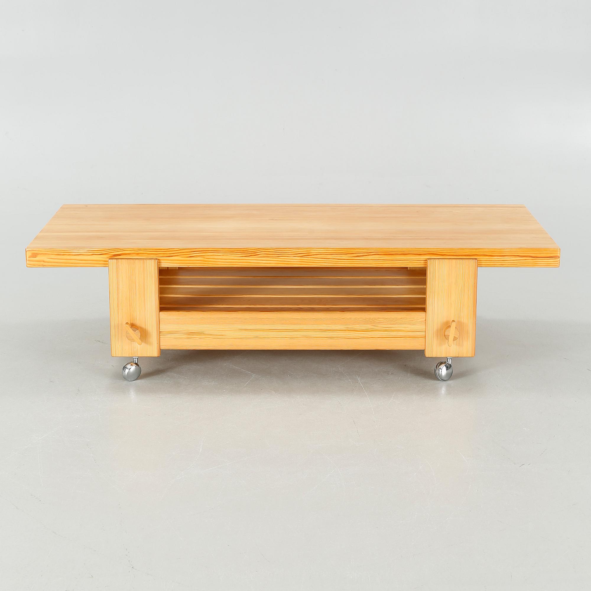 A coffee table by Yngve Ekström, "Kontrapunkt", Swedese, second half of the 20th century.