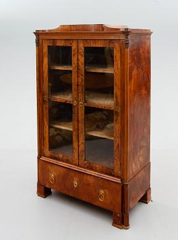 SKÅP, senempire, 1800-talets mitt.