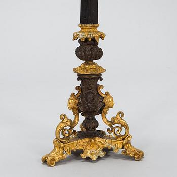 Kynttelikkö, empire, 1800-luvun alku, Ranska.