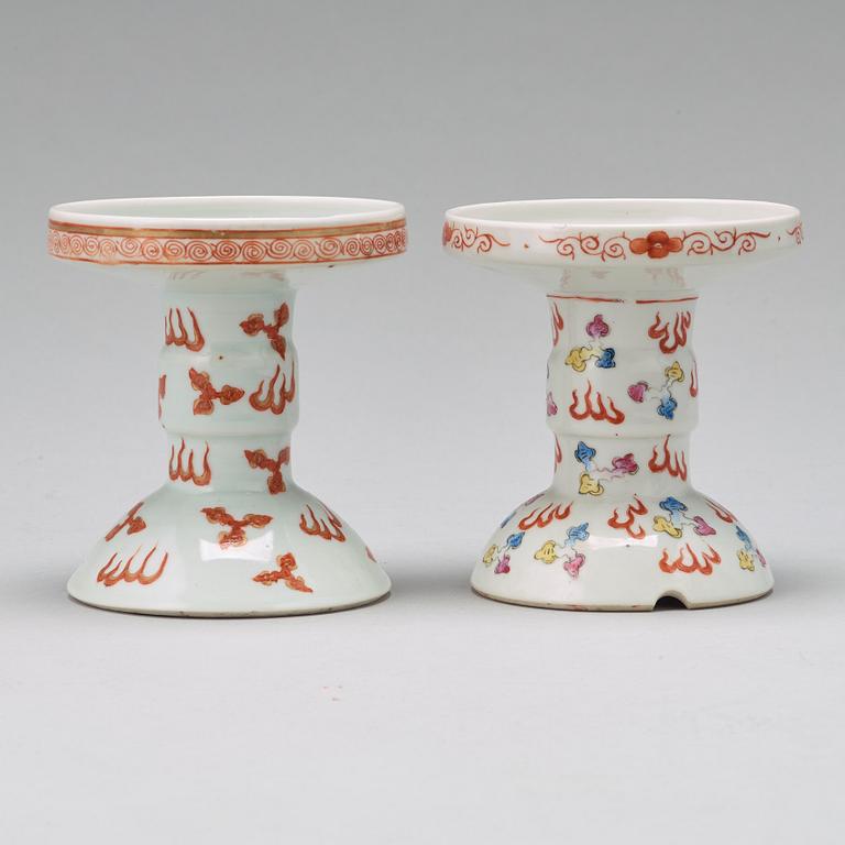 A pair of Chinese lanterns, early 20th Century.