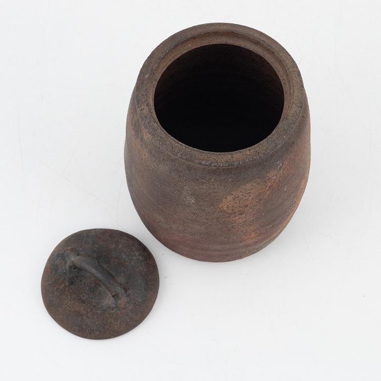 Steen Kepp, lidded urn, circa 2000.